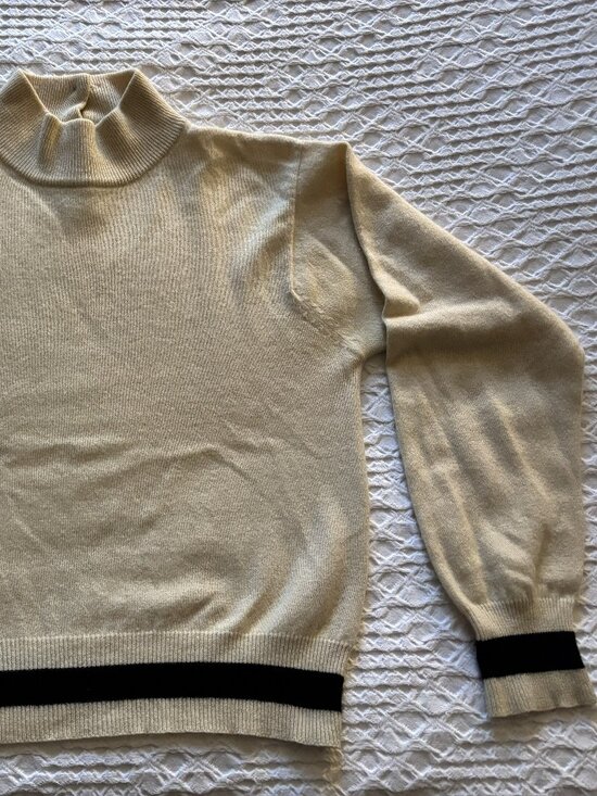 Vintage "Varsity" Sweater, Brand Unknow, Size Unknow, Wool, Fits like a S/XS - Picture 2 of 4